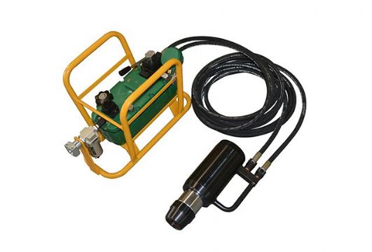 點(diǎn)擊查看詳細(xì)信息<br>標(biāo)題：MQ22-400/40礦用錨索張拉機(jī)具 閱讀次數(shù)：2094